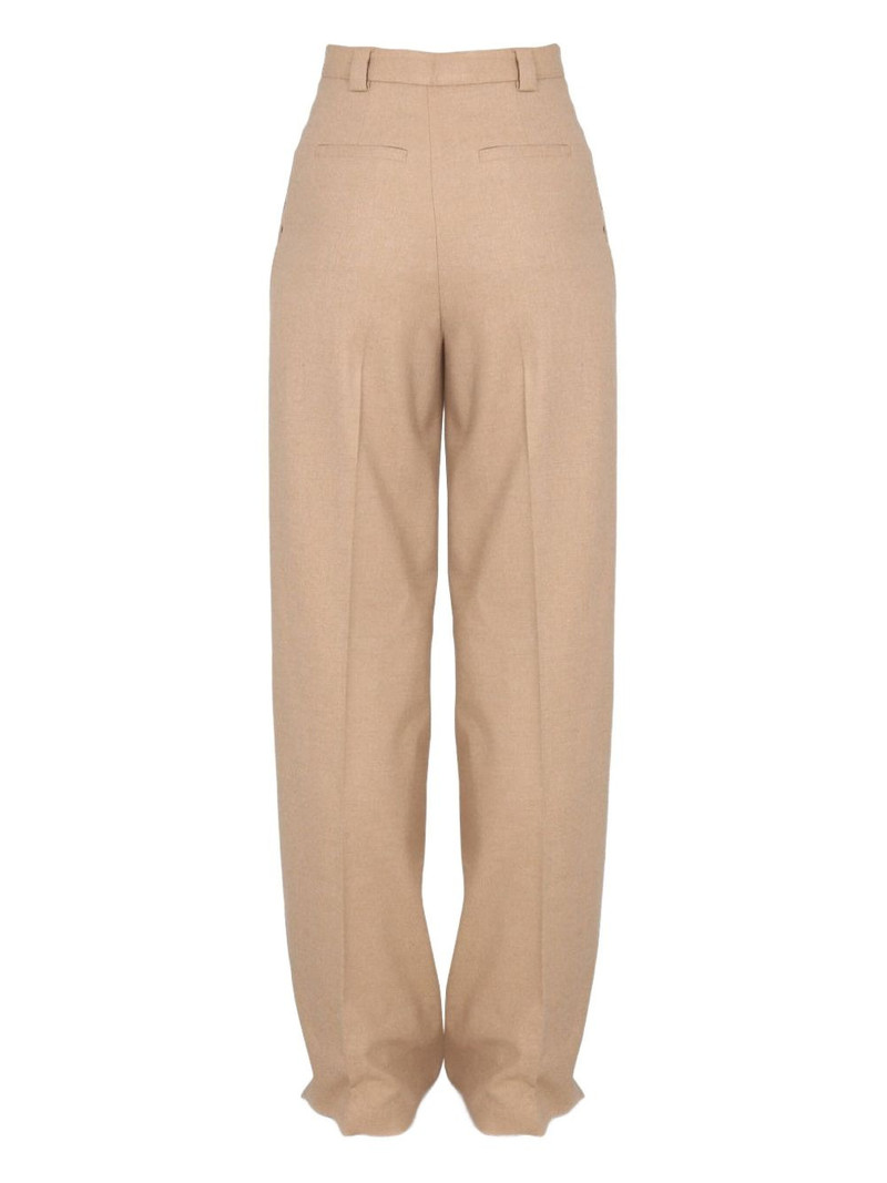 belt-loop trousers 3