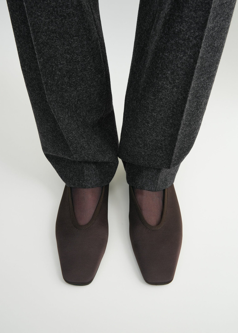 Totême Minimalist satin ballerinas espresso outlook