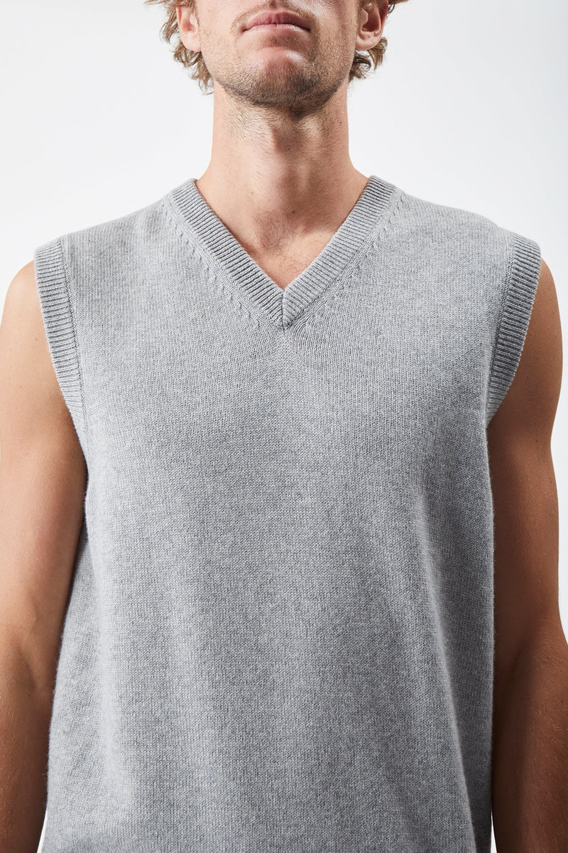 Fielding Knit Vest in Heather Grey Cashmere 5