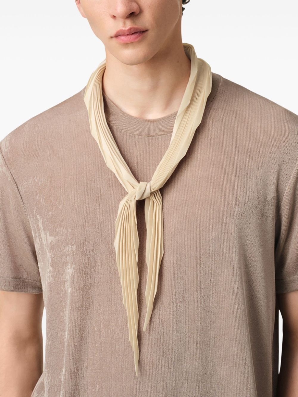 pleated diamond-shaped scarf - 4