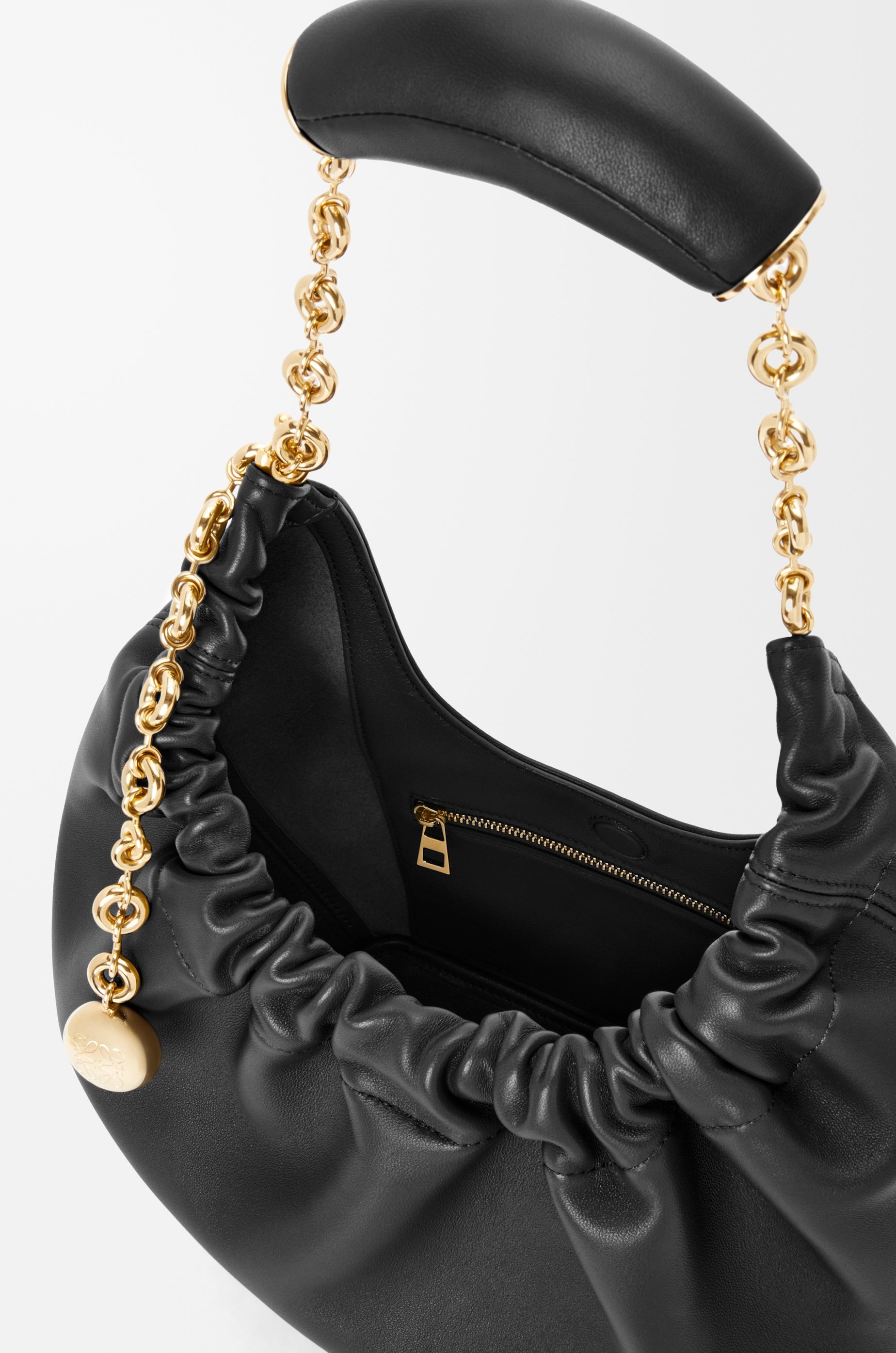 Small Squeeze bag in nappa lambskin - 9