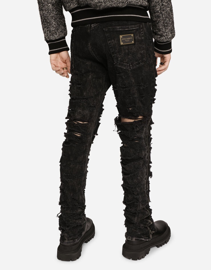 Loose black wash jeans with multiple rips - 4