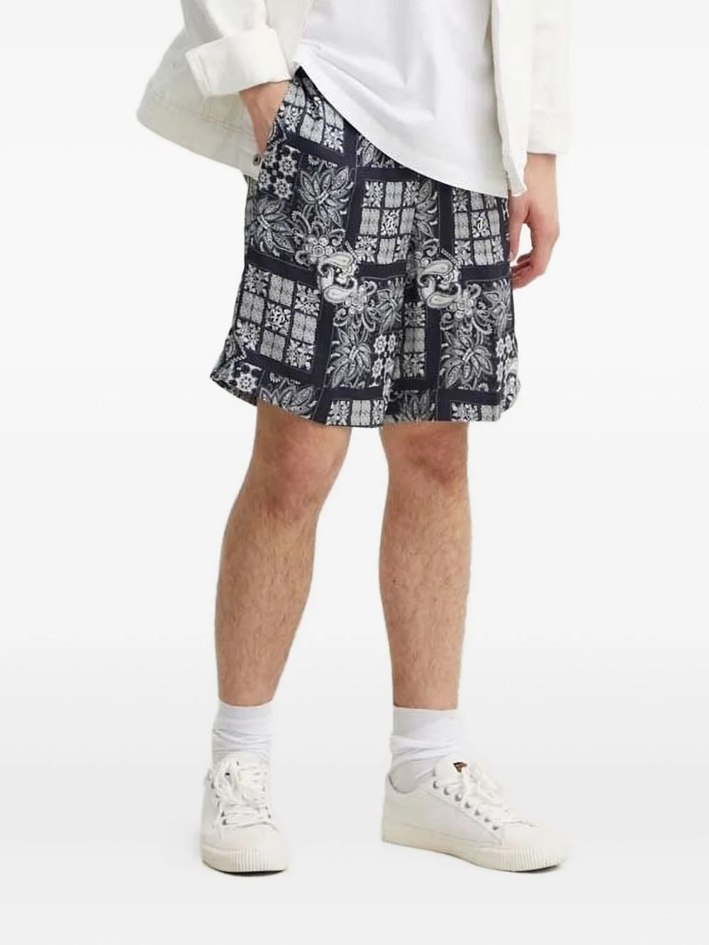 paisley-patterned shorts - 1