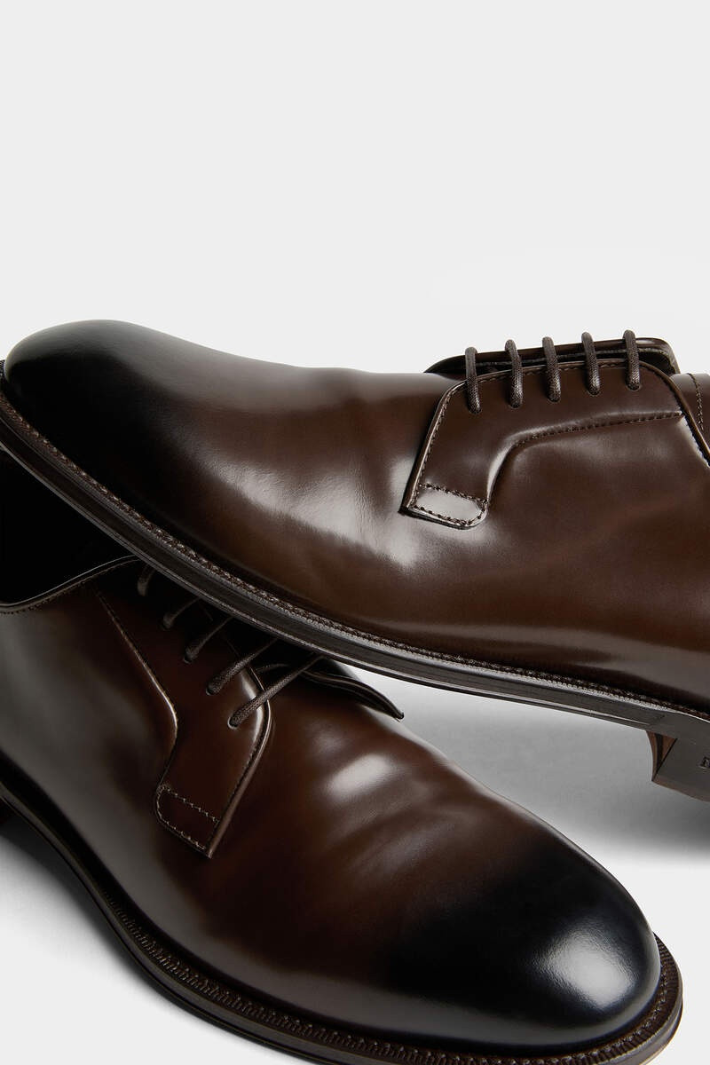 D2 CLASSIC FLAT SHOES 5