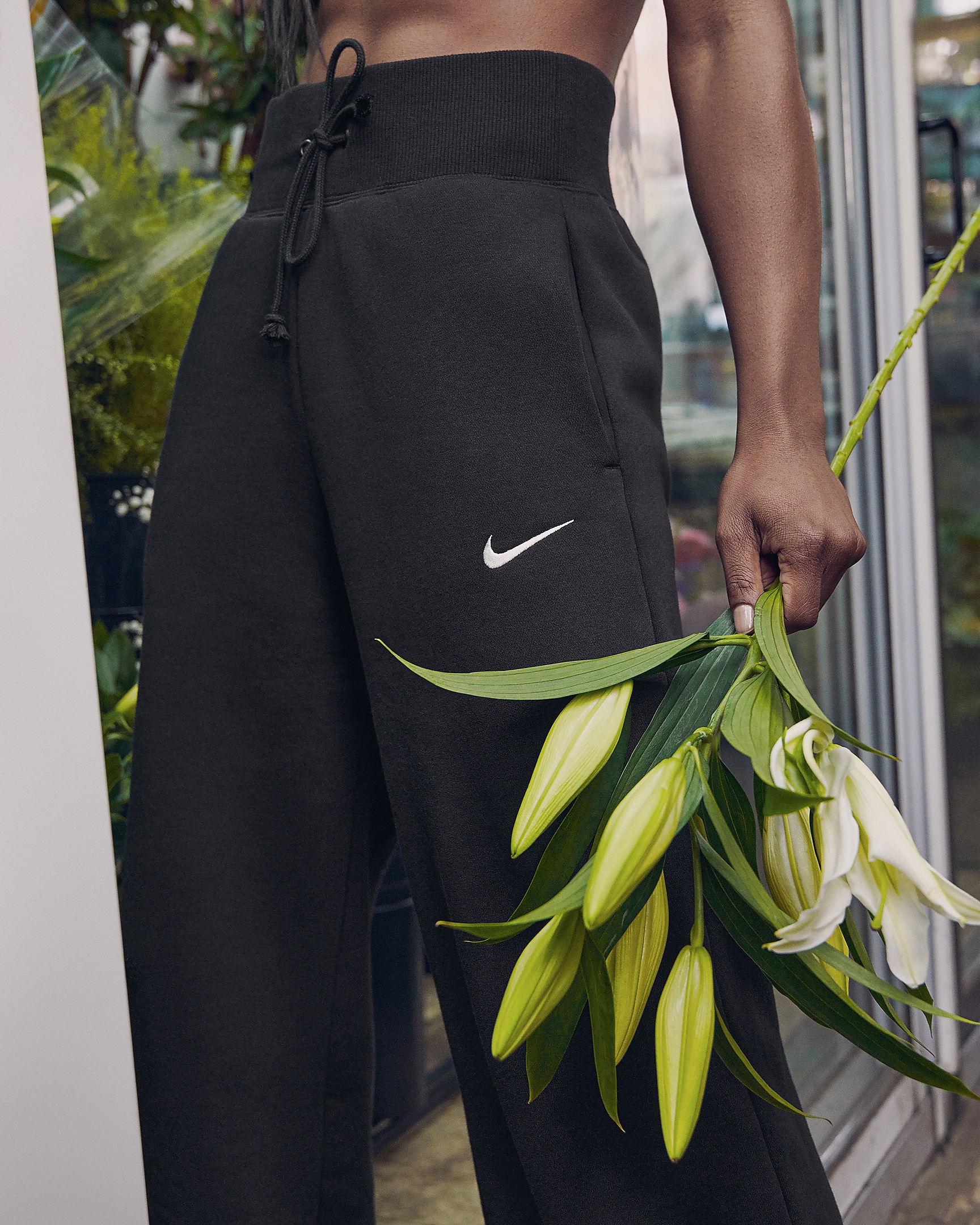 Nike Sportswear Phoenix Fleece Women's High-Waisted Wide-Leg Sweatpants - 8