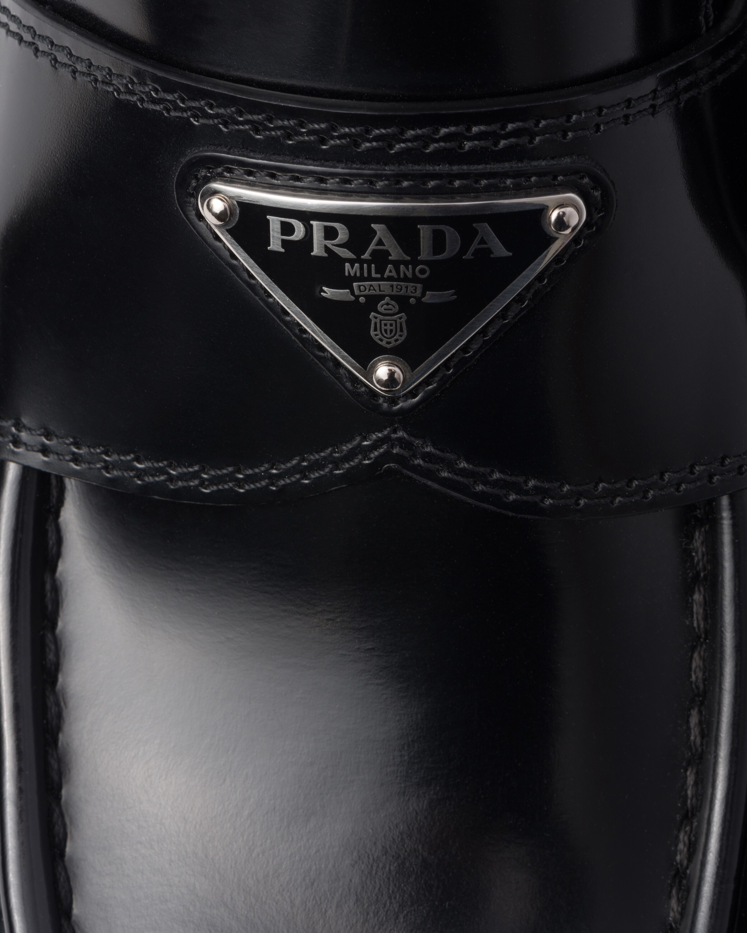 Brushed leather loafers - 7