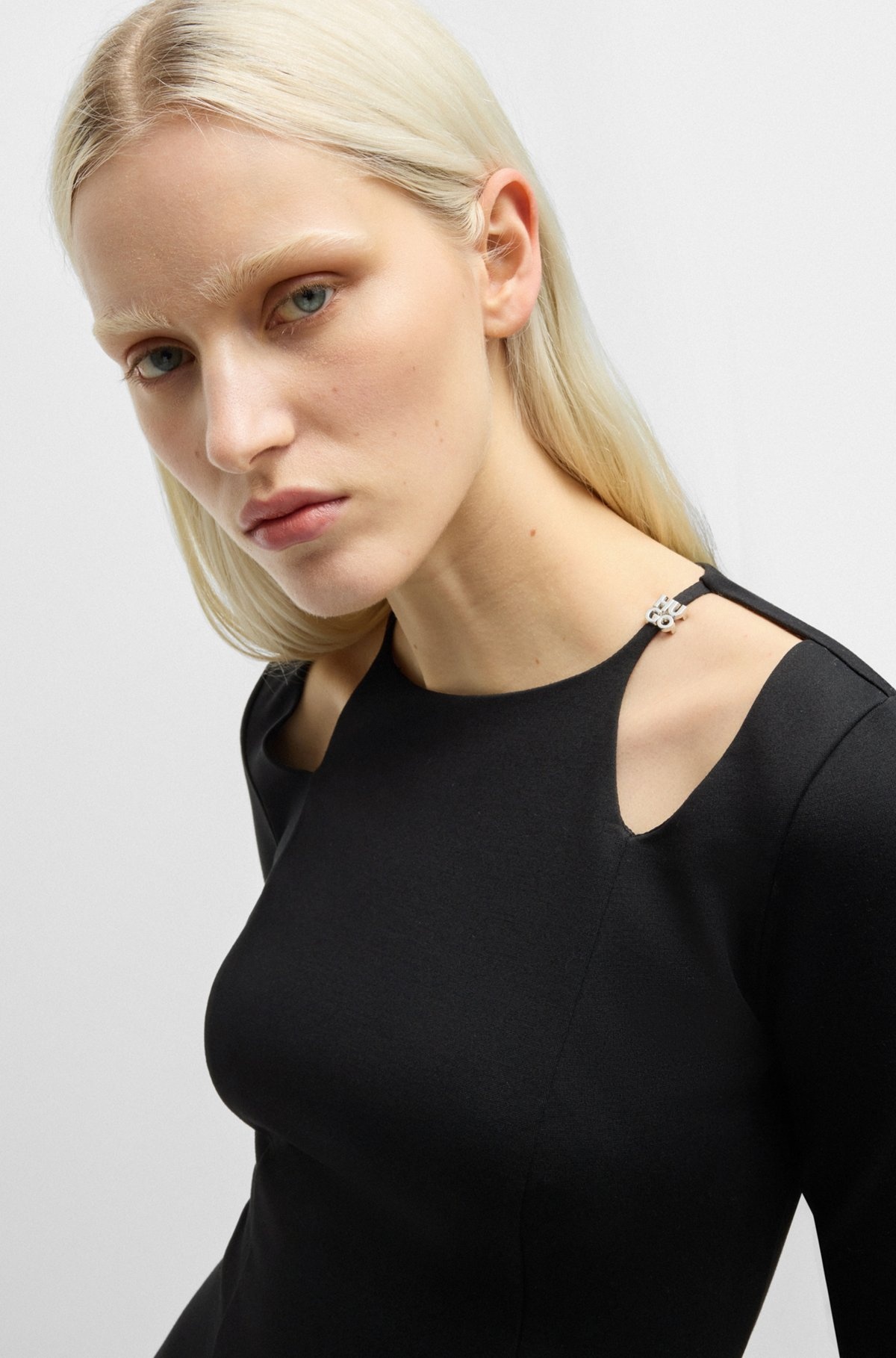 BODYCON MINI DRESS WITH CUT-OUT DETAILS - 5