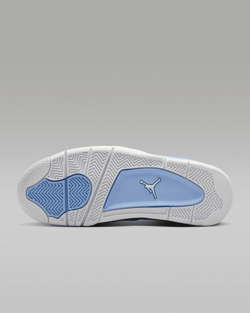 Jordan Air Jordan 4 RM Women's Shoes outlook