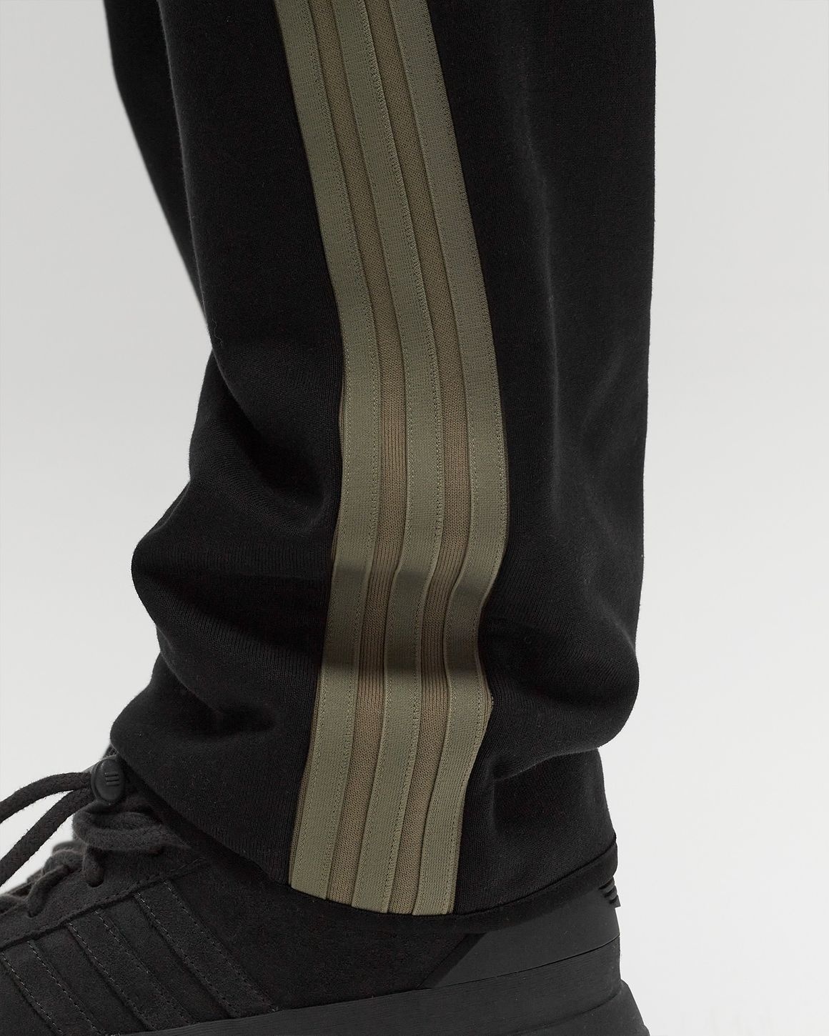 X FEAR OF GOD ATHLETICS PANT - 4