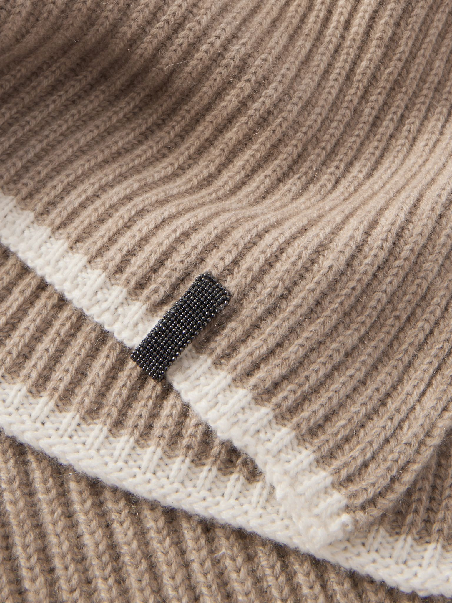 Bead-embellished ribbed cashmere scarf Taupe - 3