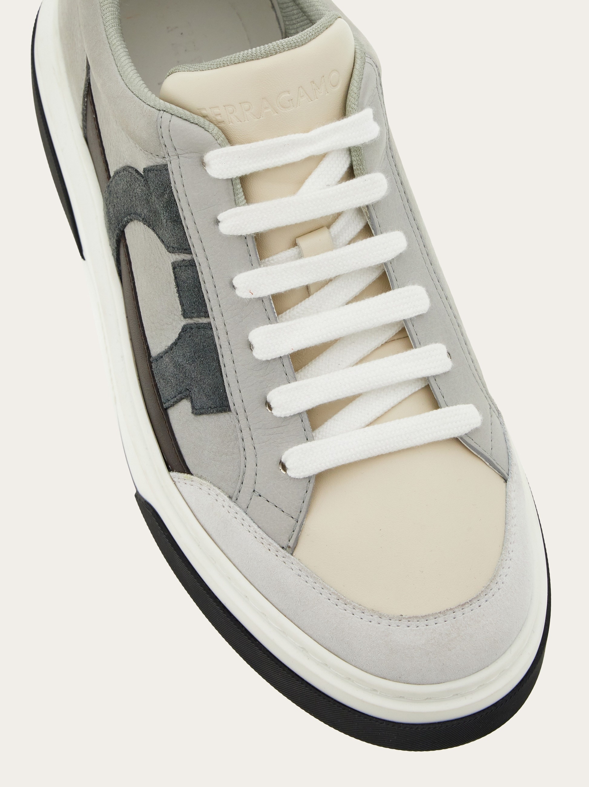 Low cut sneaker with Gancini outline - 7