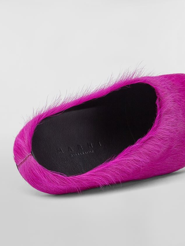 FUCHSIA LONG-HAIR CALFSKIN FUSSBETT SABOT - 5