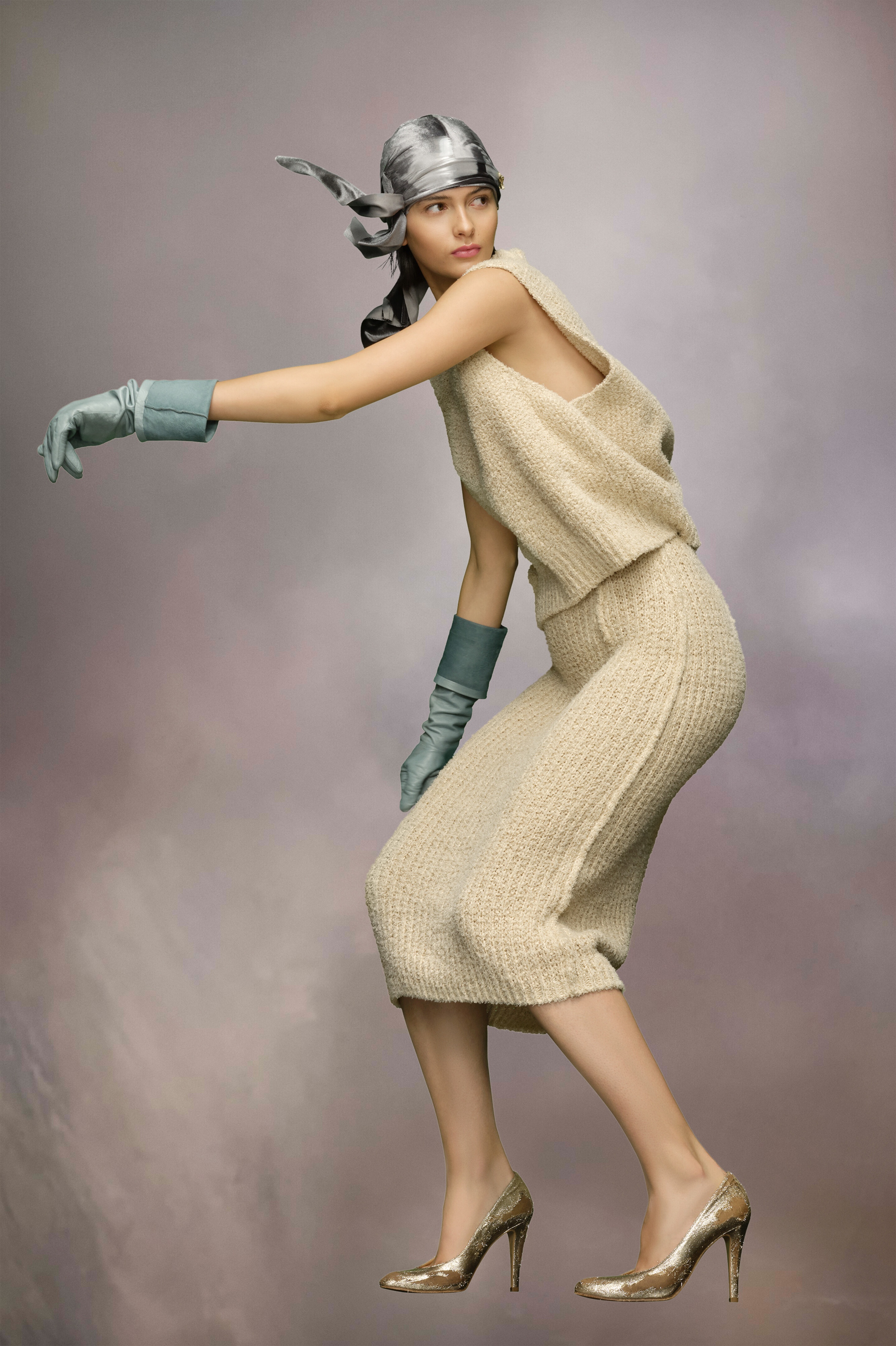 Knit sleeveless sweater - 3