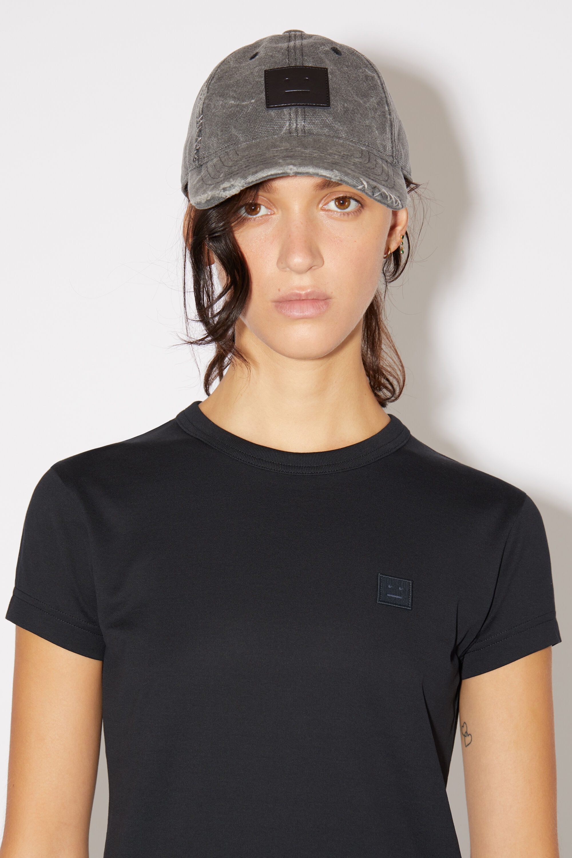 Crew neck t-shirt - Fitted fit - Black - 4