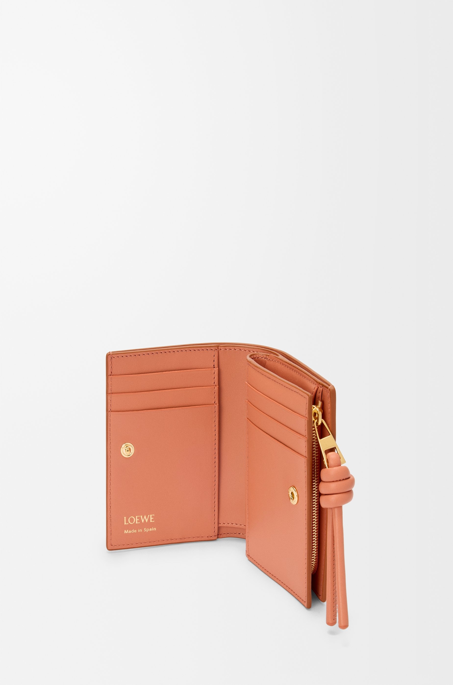 Knot compact wallet in shiny nappa calfskin - 3