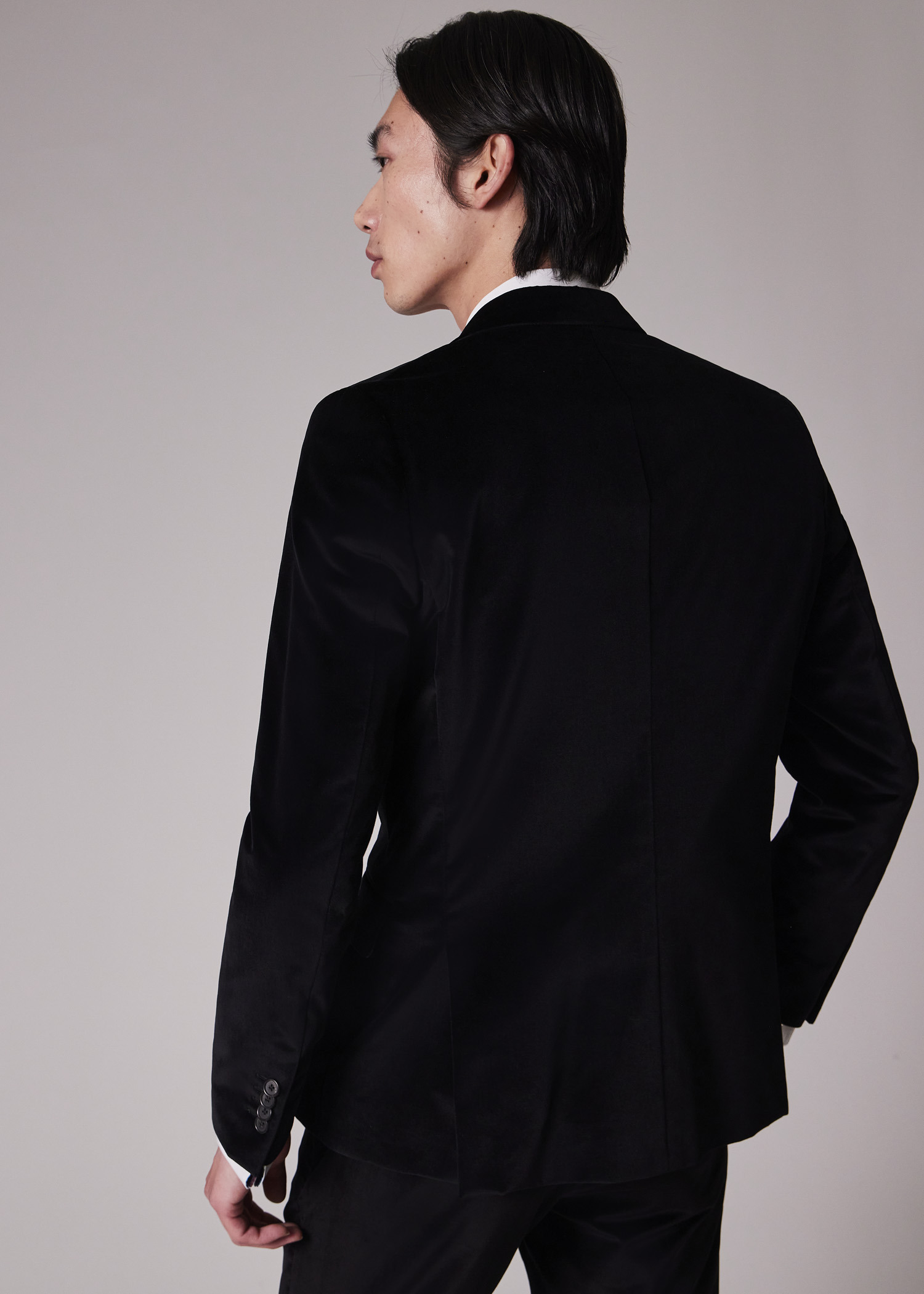 Tailored-Fit Black Velvet Blazer - 9