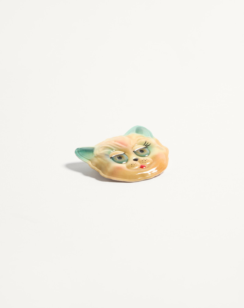 LE CHAT DE LA MAISON PLASTIC BROOCH 4