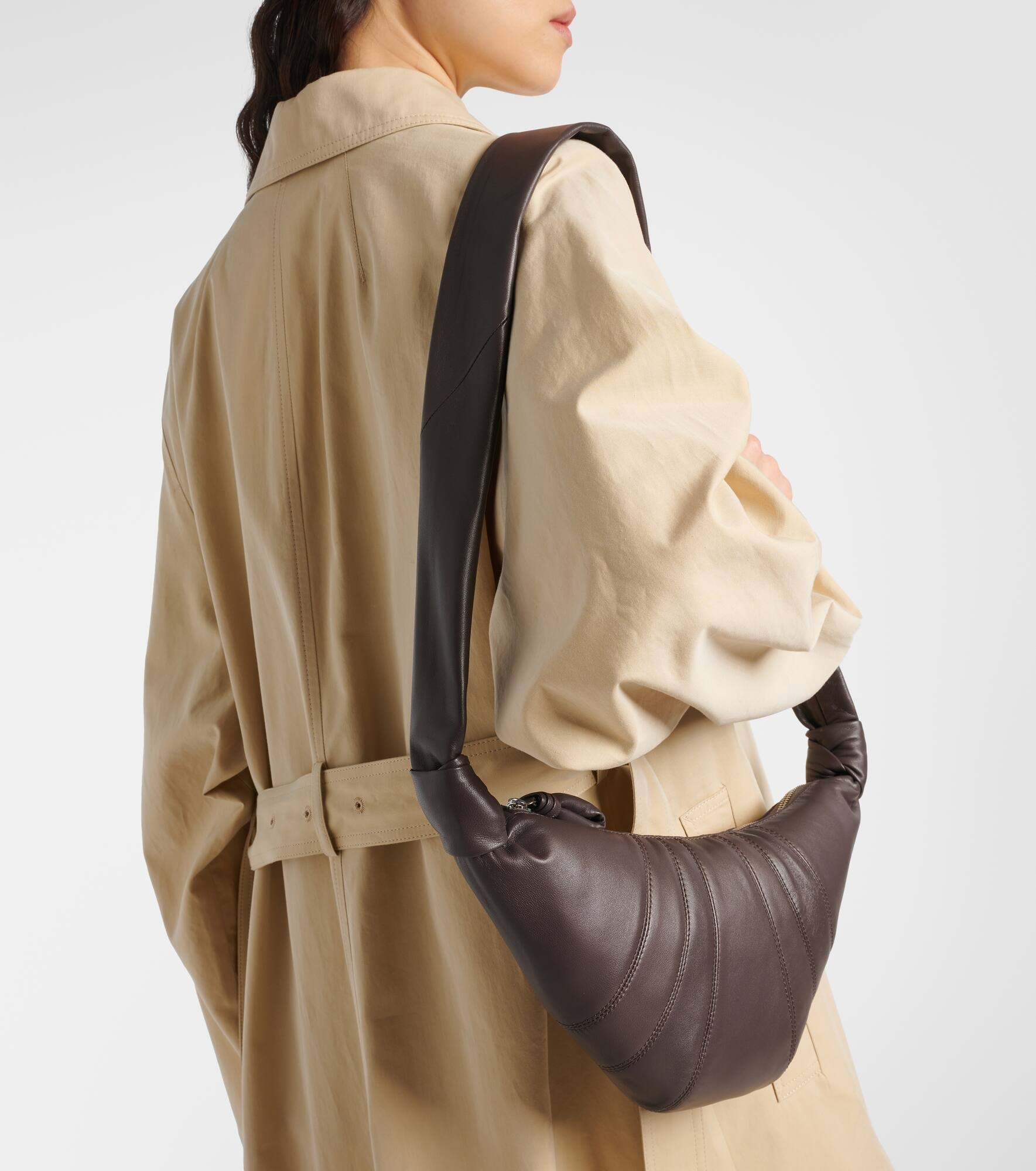 Croissant Small leather crossbody bag - 2