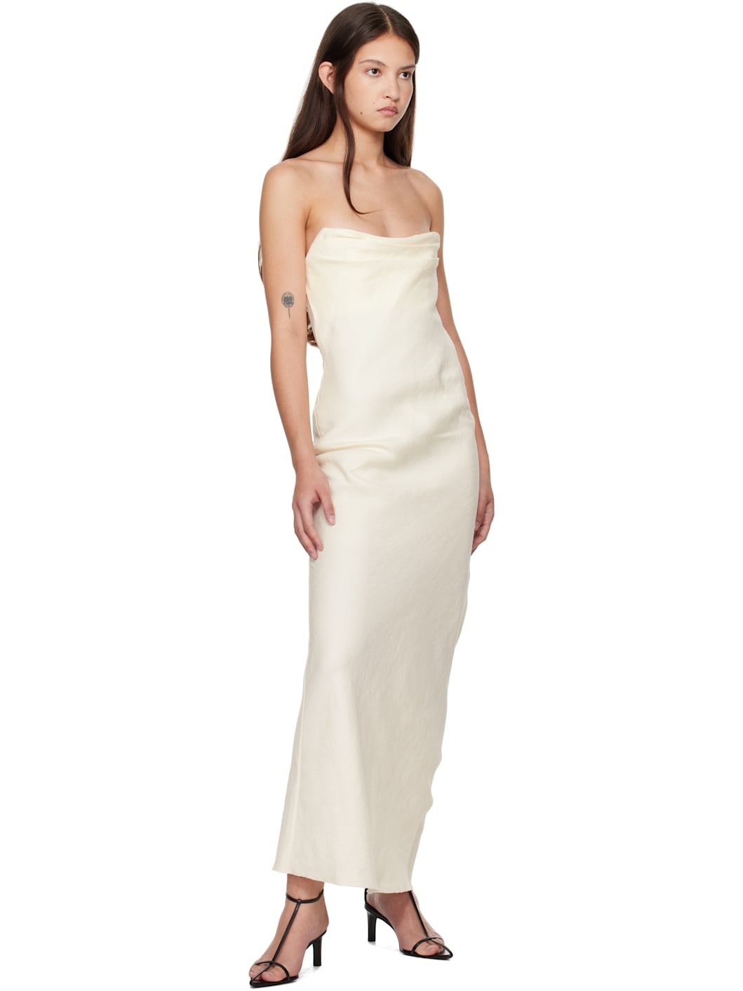 【関税込み】GIA STUDIOS オフホワイト Manon マキシドレス GIA STUDIOS Off-White Manon Maxi Dress | REVERSIBLE