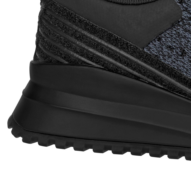 Louis Vuitton V.N.R Sneaker outlook