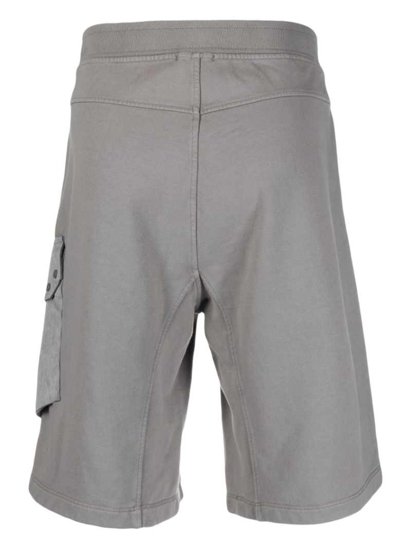 side flap-pocket detail shorts - 2