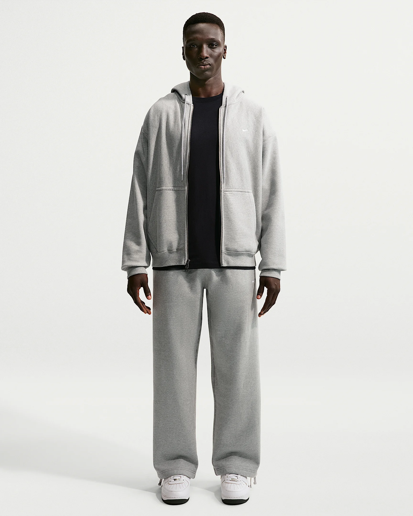 Nike Solo Swoosh Men's Fleece Open-Hem Pants - 1