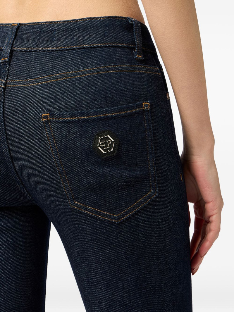 belt-loop buttoned jeans 5
