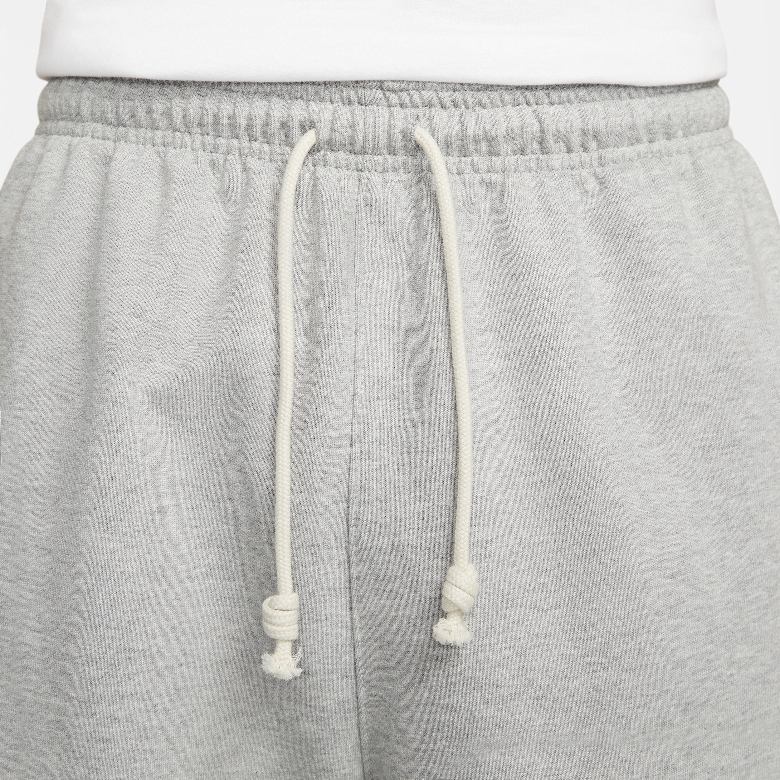 Nike Standard Issue Men's Dri-FIT 8" Basketball Shorts - 5