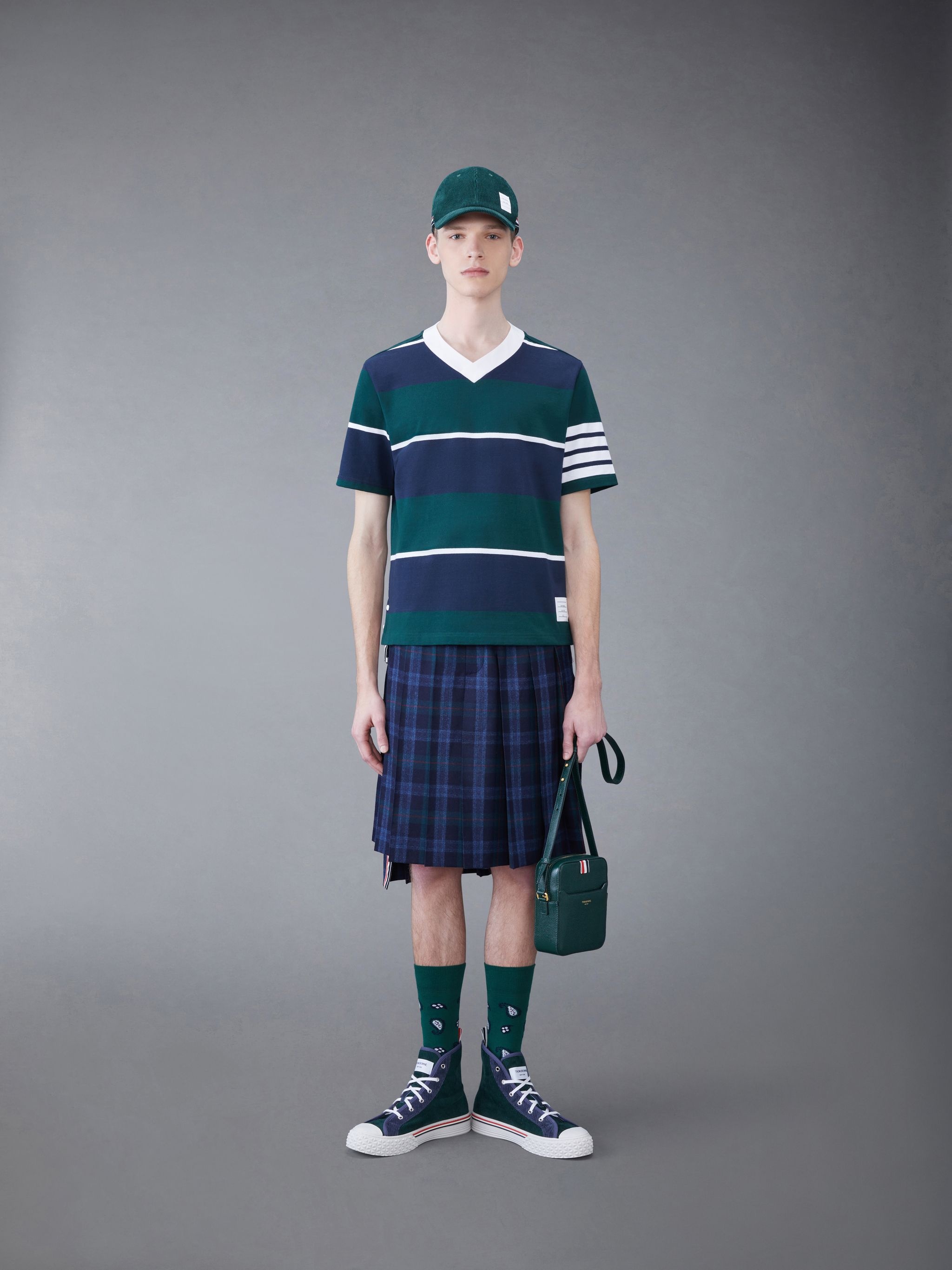 Rugby Stripe 4-Bar V-neck Tee - 4