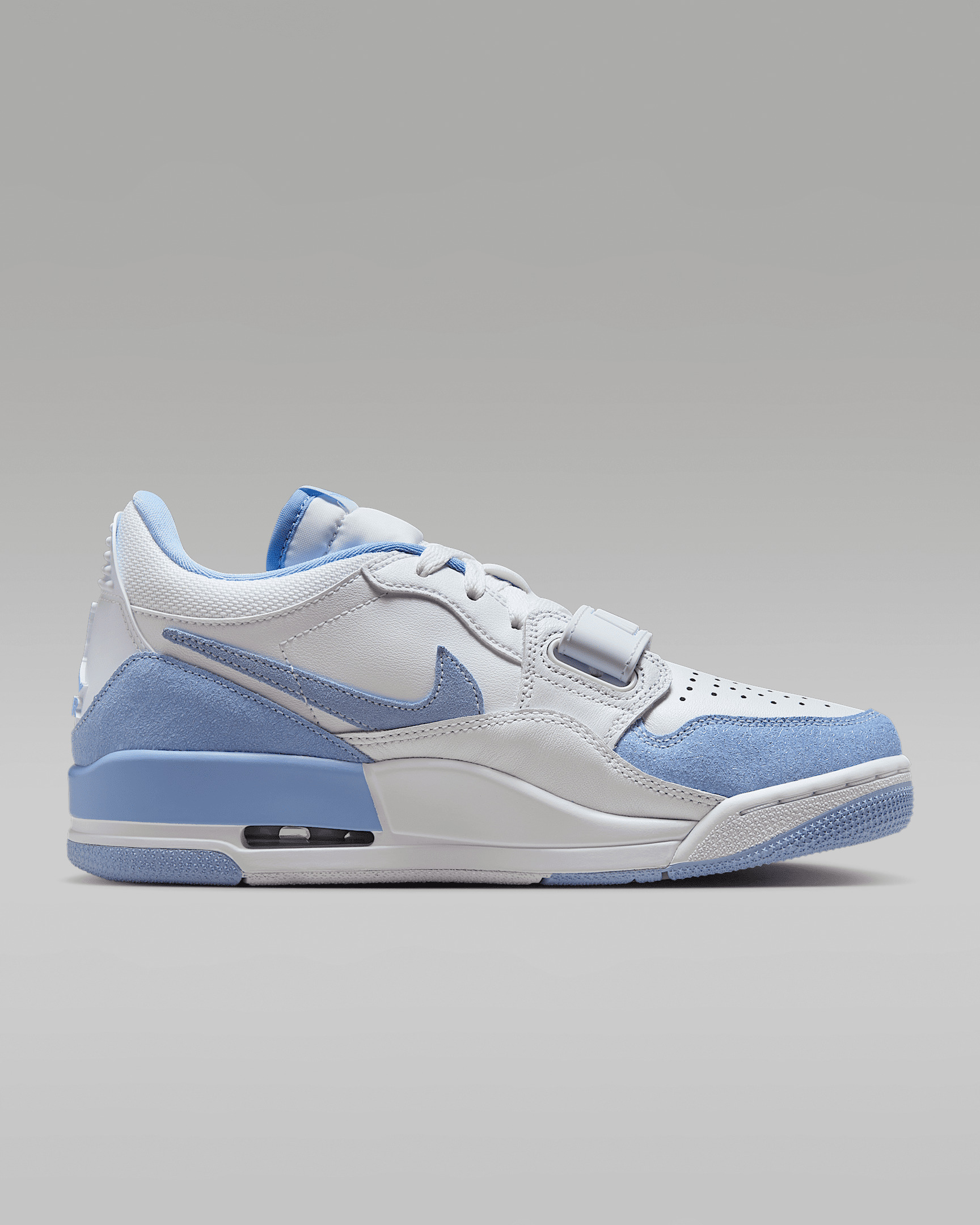 Air Jordan Legacy 312 Low Women's Shoes - 3