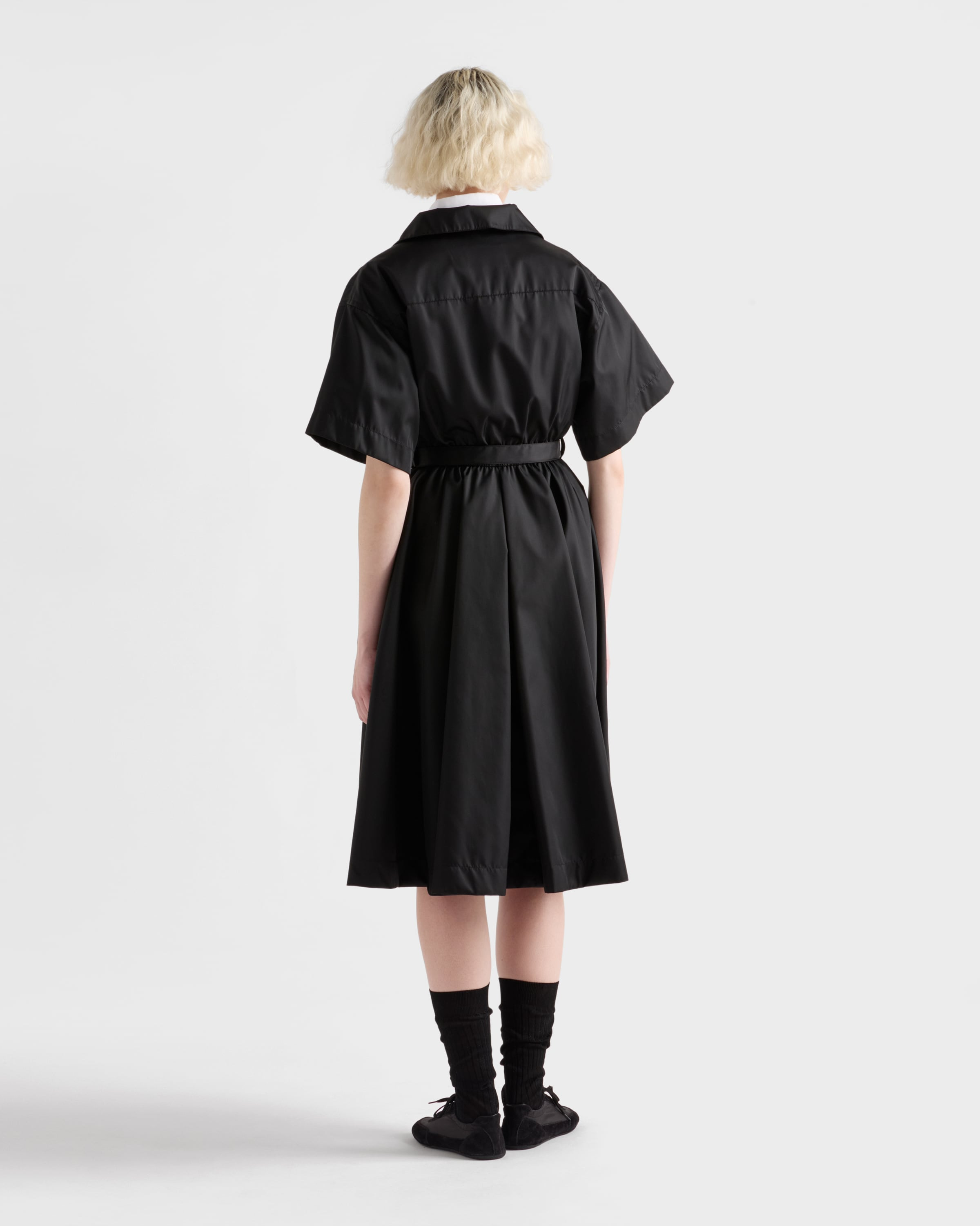 Short-sleeved Re-Nylon midi-dress - 5