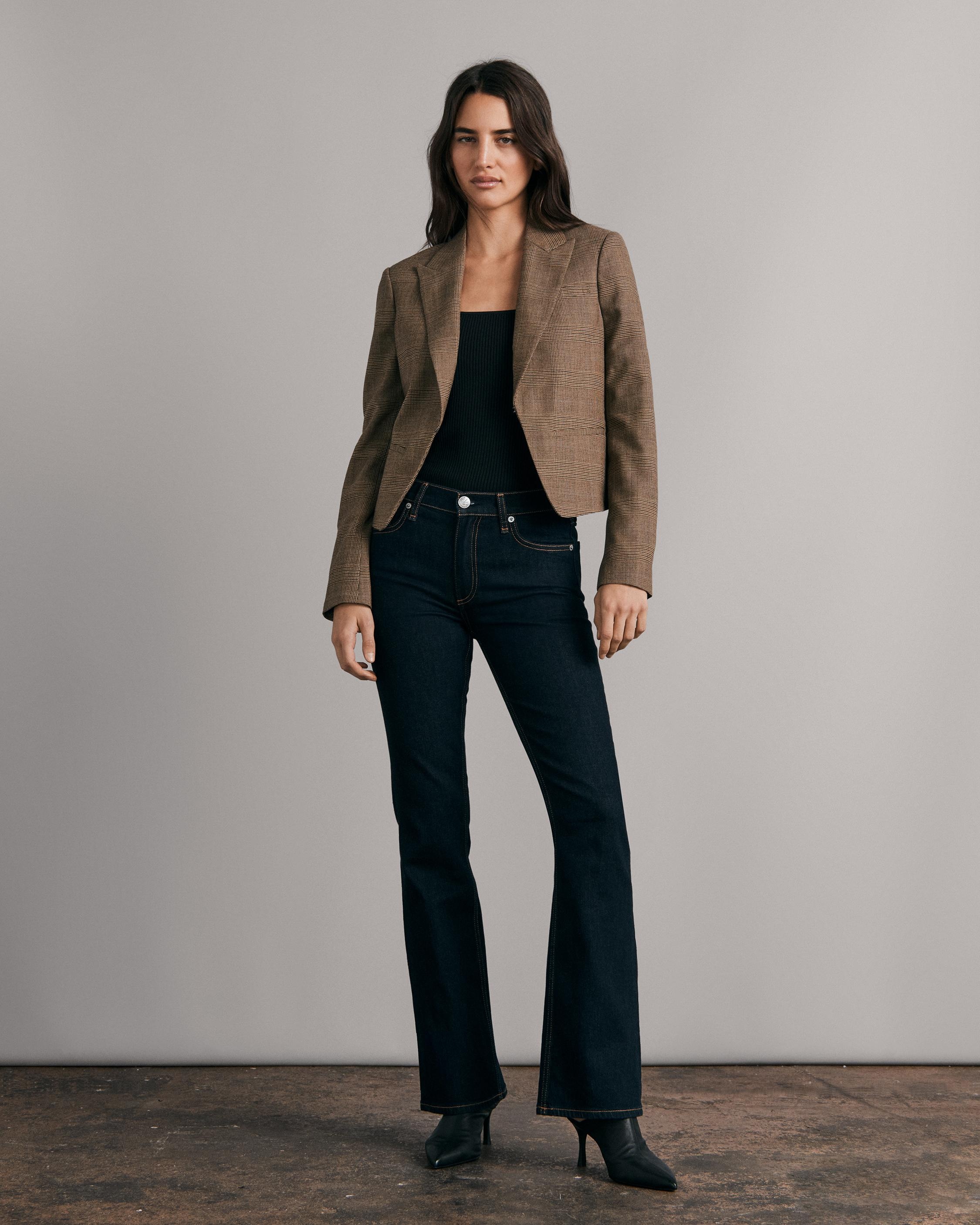 Elle Wool Blazer
Slim Fit Blazer - 1