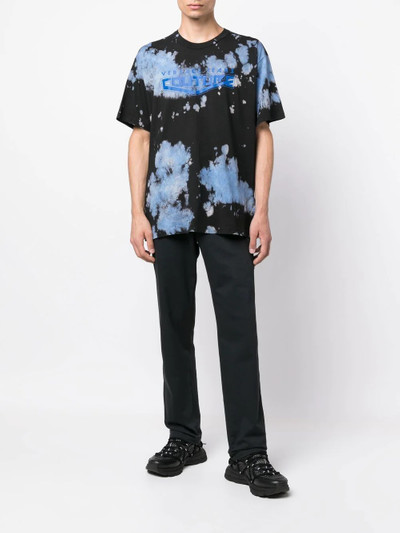 VERSACE JEANS COUTURE tie-dye logo-print T-shirt outlook