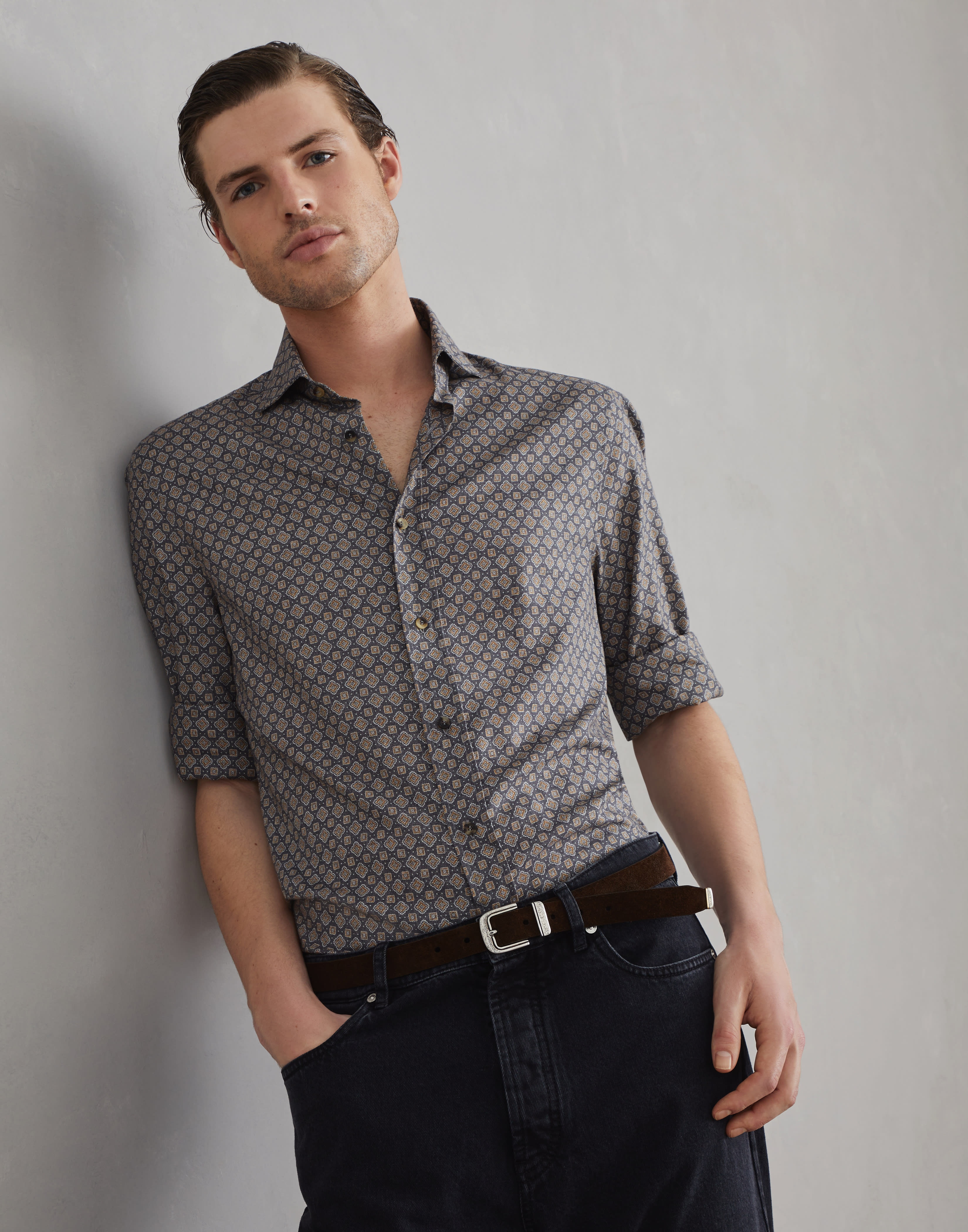 Two-tone geometric print slim fit shirt with spread collar - 4