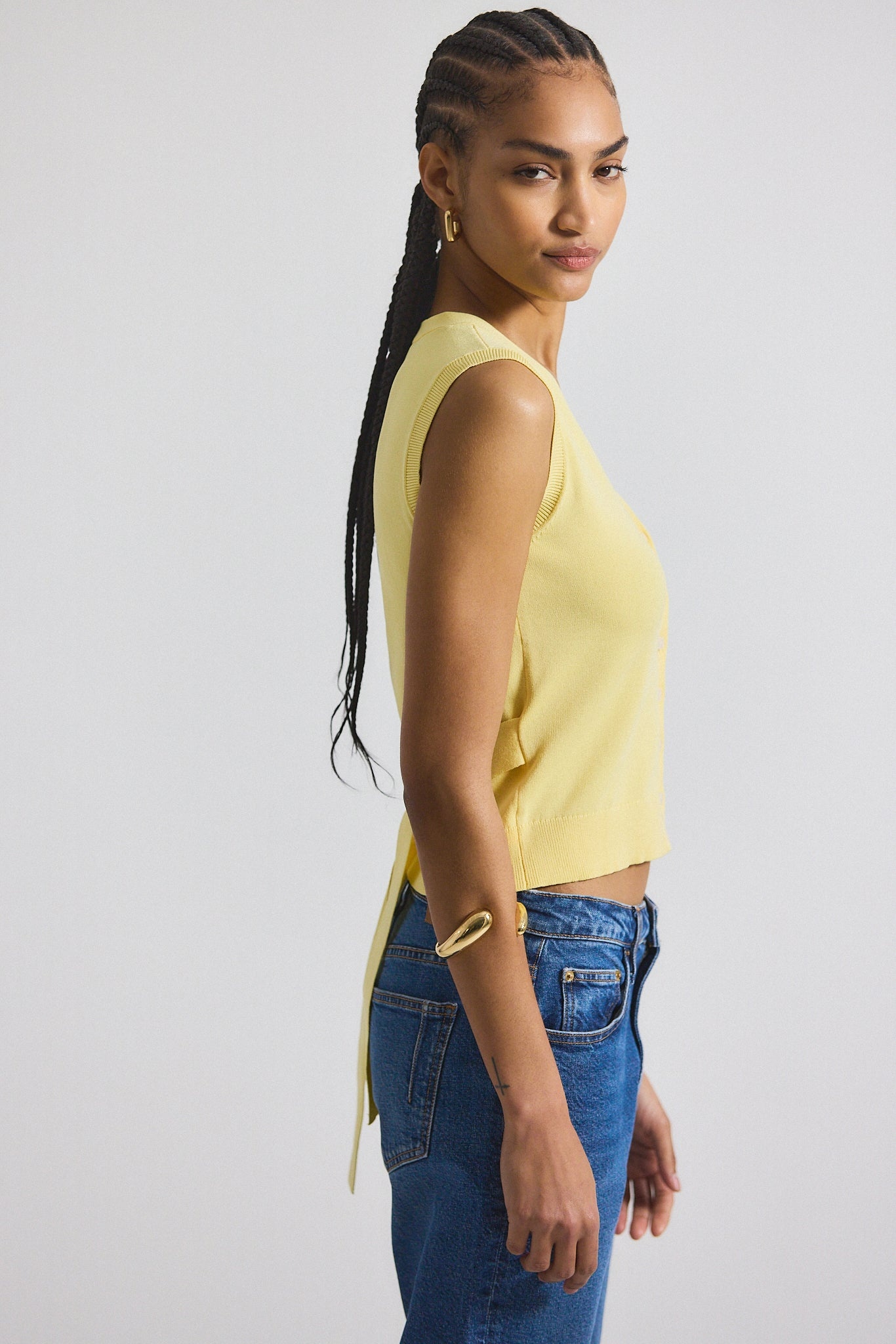 BRIT REFINED SLEEVELESS CARDIGAN WITH TIE - 4