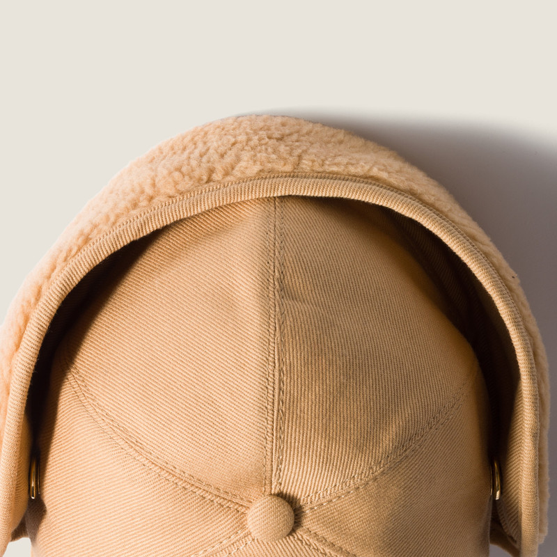 Miu Miu Drill and fleece cap outlook