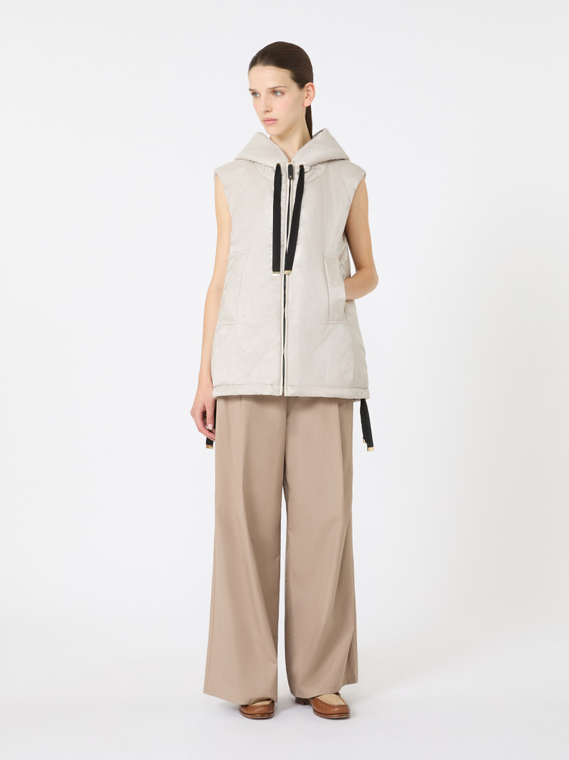 Max Mara GREENGO Padded, hooded gilet in water-repellent canvas outlook