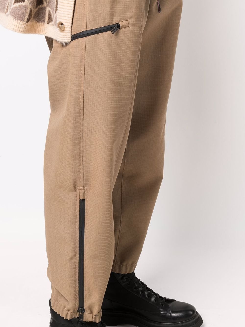 belted-waist tapered trousers - 5