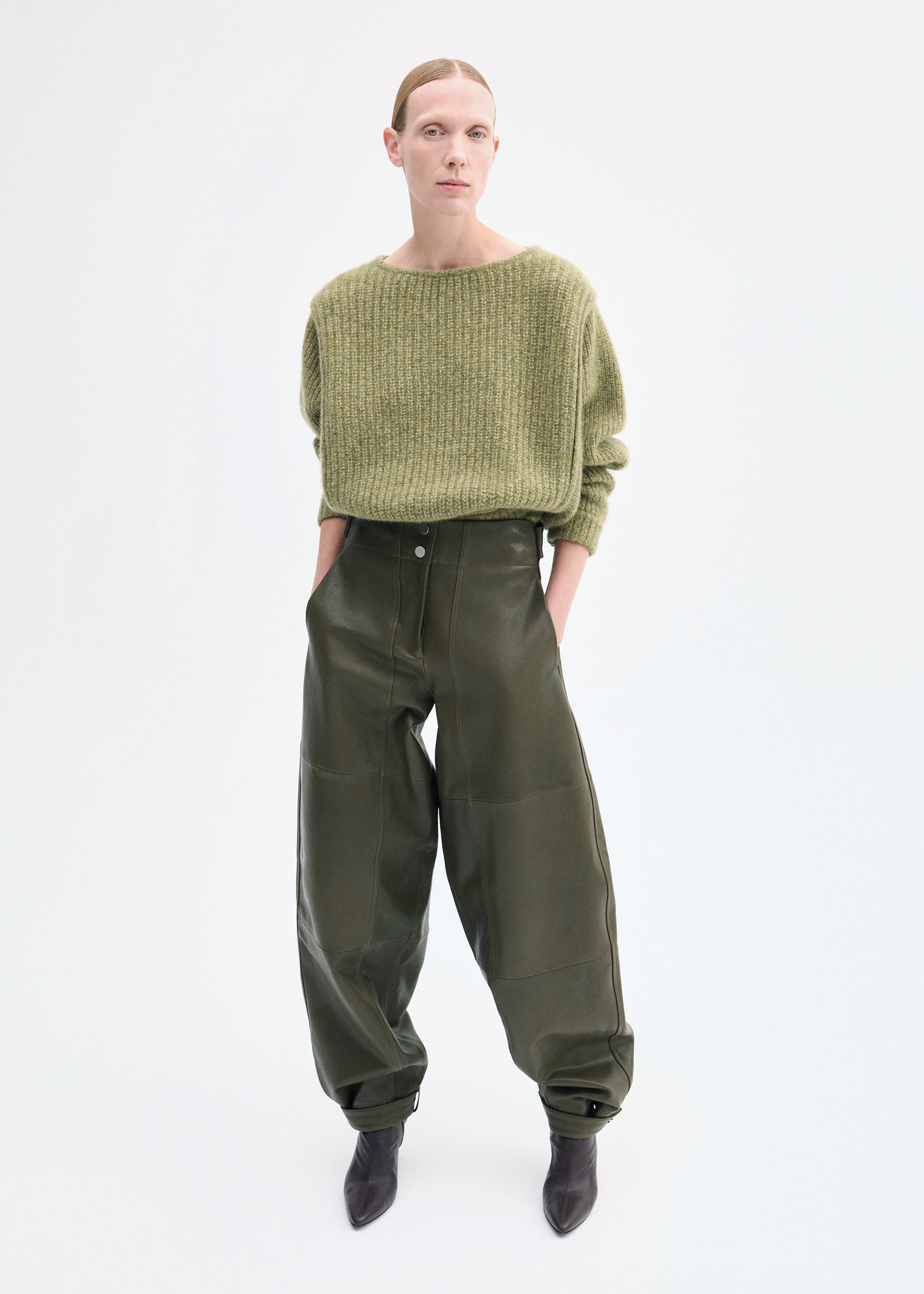 Curved Trouser in Leather - 2