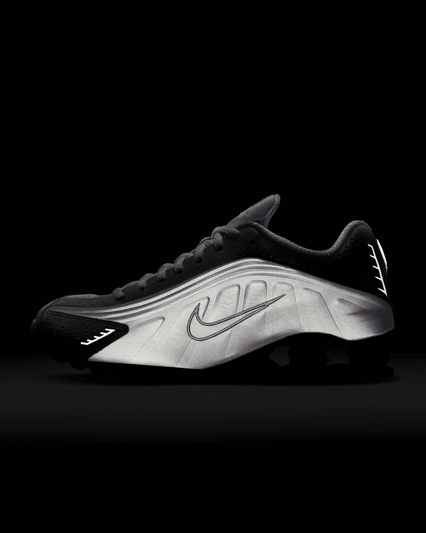 Nike Shox R4 Women's Shoes - 10