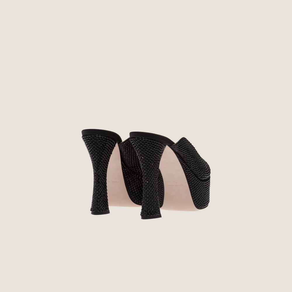 Satin platform sandals with crystals - 3