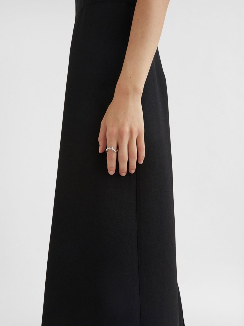 asymmetric ring - 3