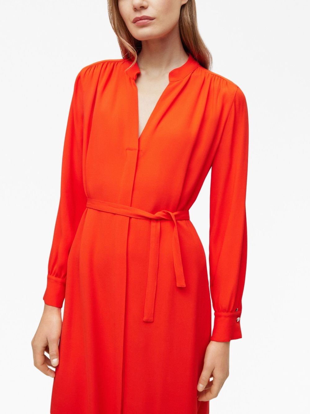 tied-waist midi shirtdress - 4