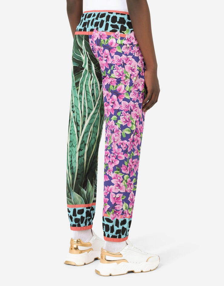 Jersey jogging pants with jungle mix print - 10