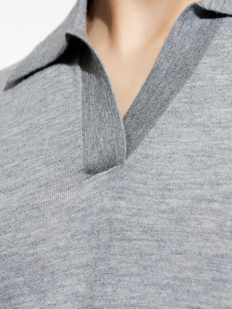 V-neck polo-collar T-shirt 5