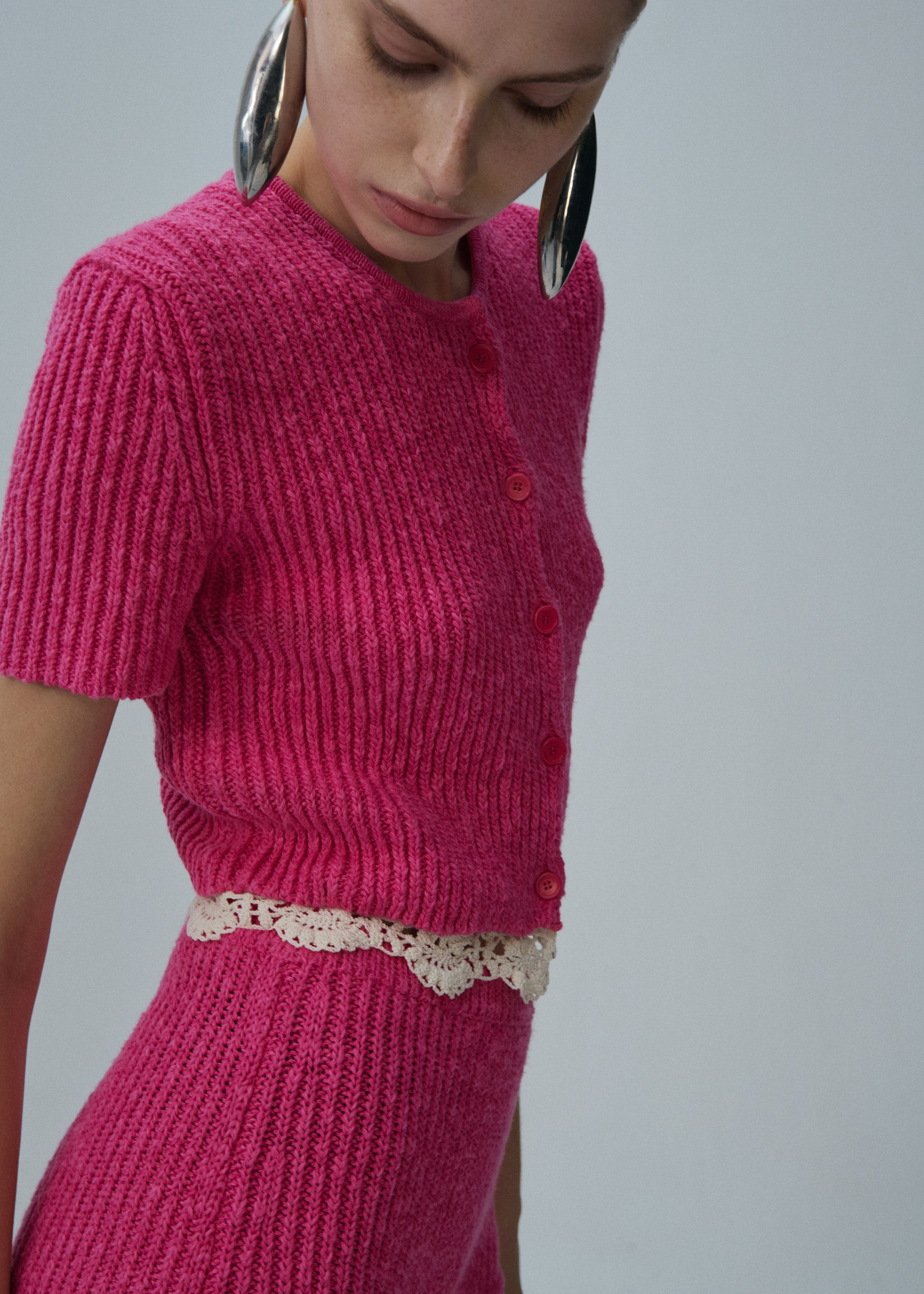 Lace detail ribbed knitwear shorts in pink - 4