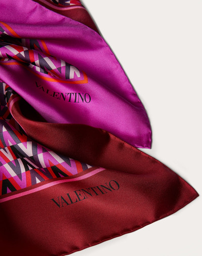 Valentino FOULARD WITH OPTICAL VALENTINO ARCHIVE 1973 PRINT IN SILK TWILL 90X90 CM outlook
