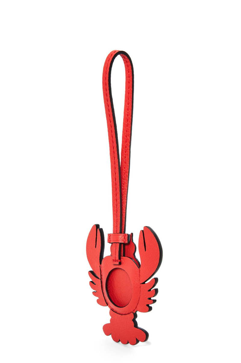 Loewe Lobster AirTag case in classic calfskin outlook