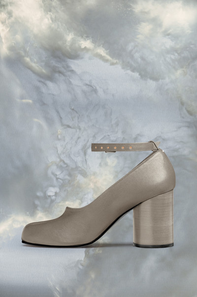 Maison Margiela Tabi pumps outlook