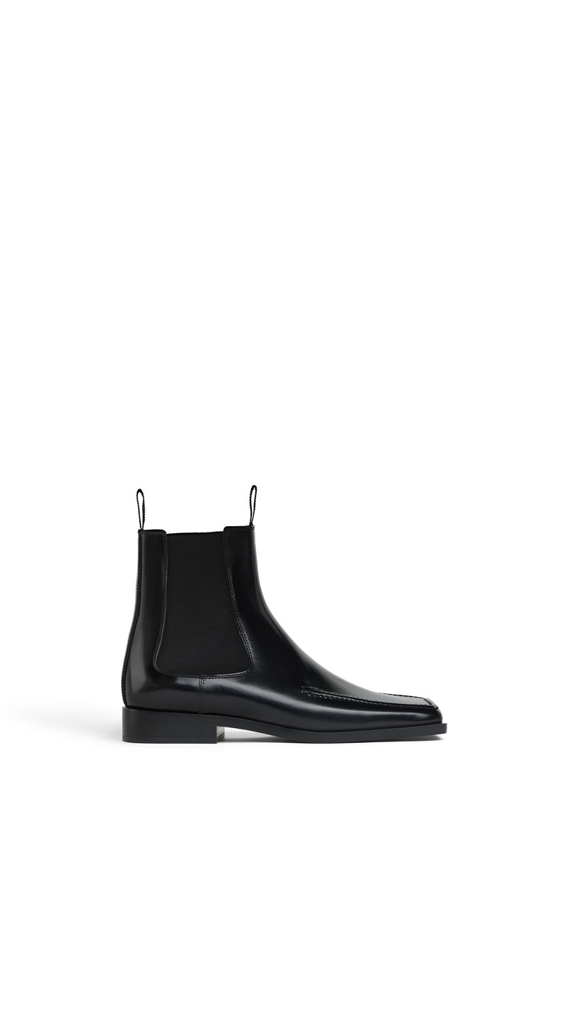 SQUARE LOAFER BOOTS IN LEATHER 1